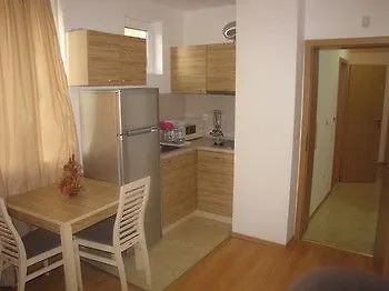 Hotel Guest Apartments Salena Burgas
